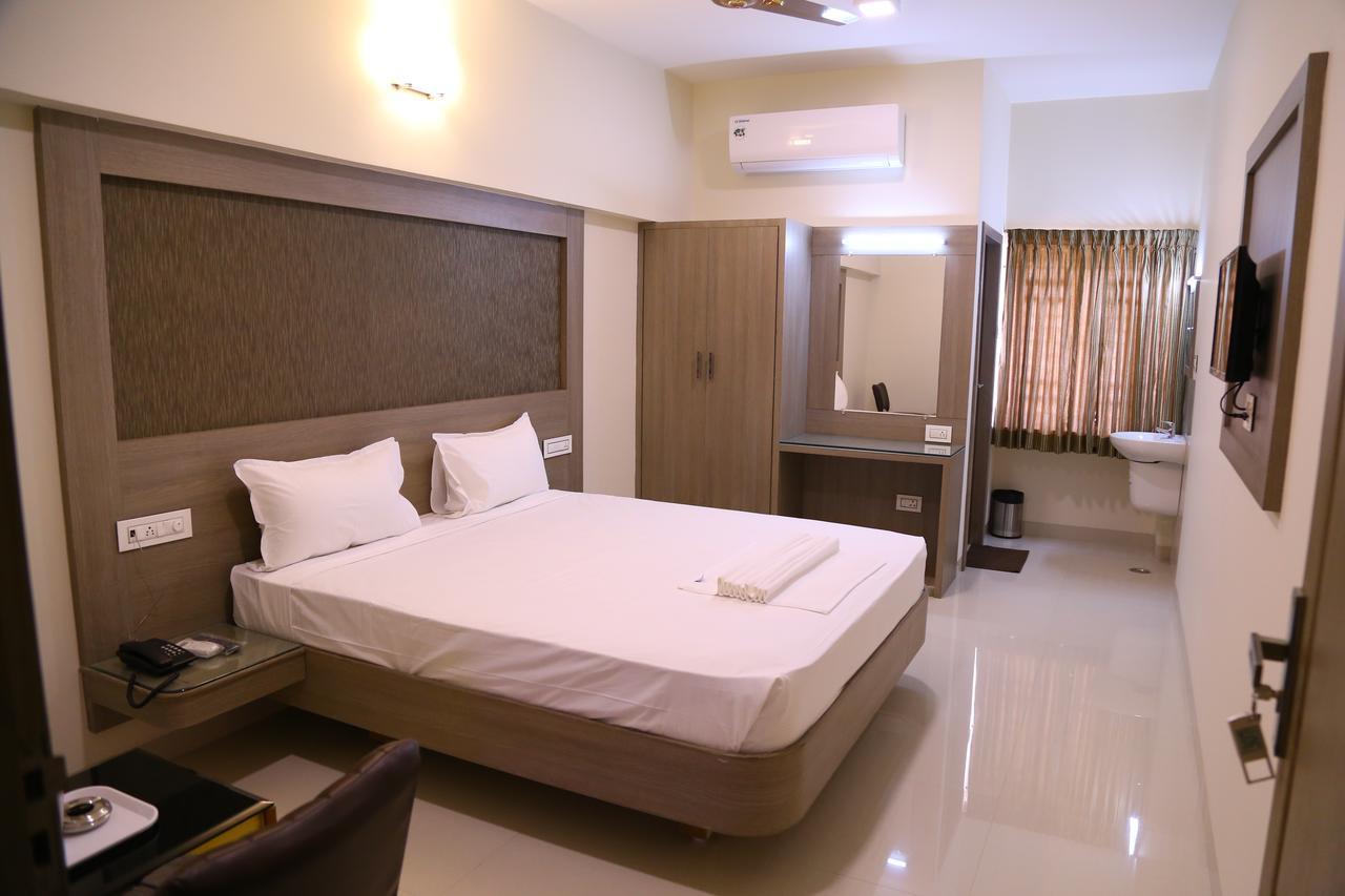 Hotel Gokulgrande Erode Exterior photo