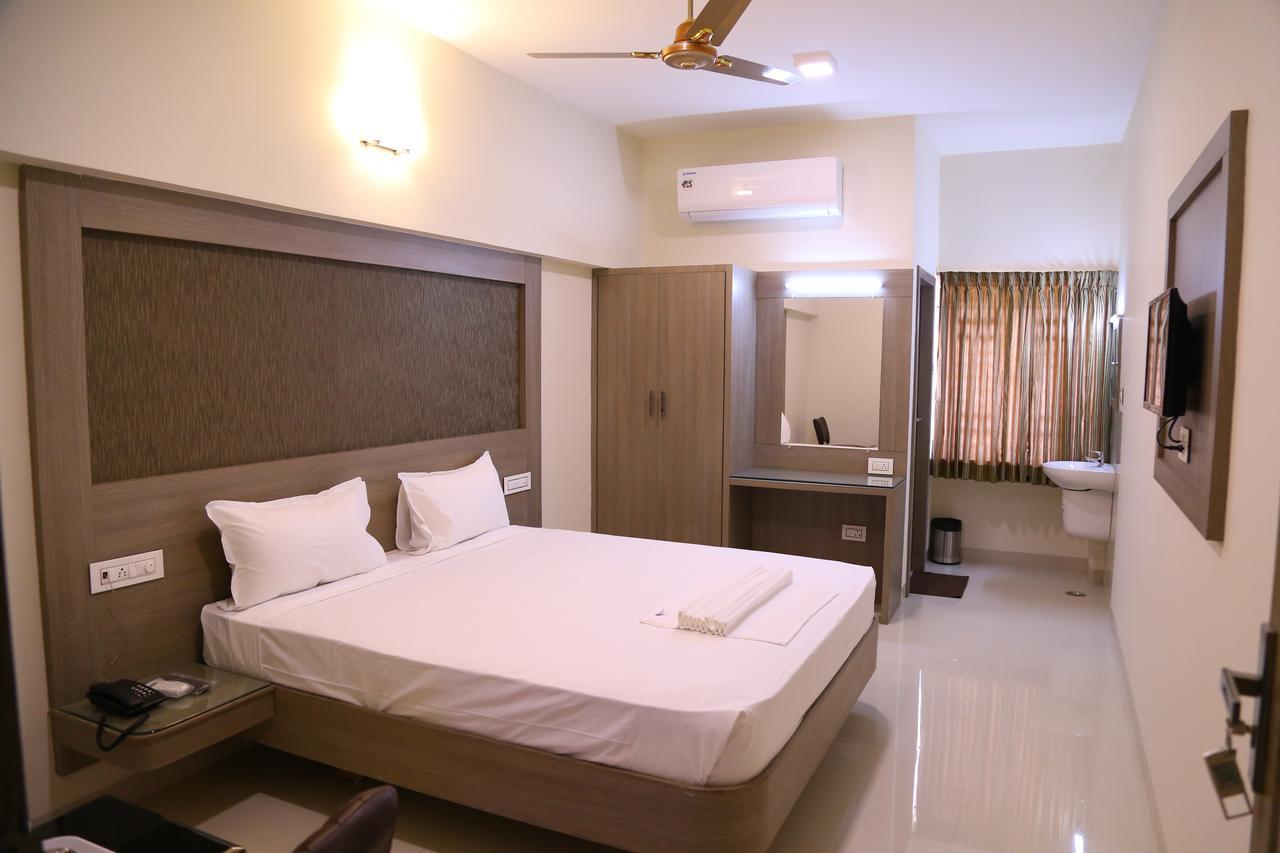 Hotel Gokulgrande Erode Exterior photo