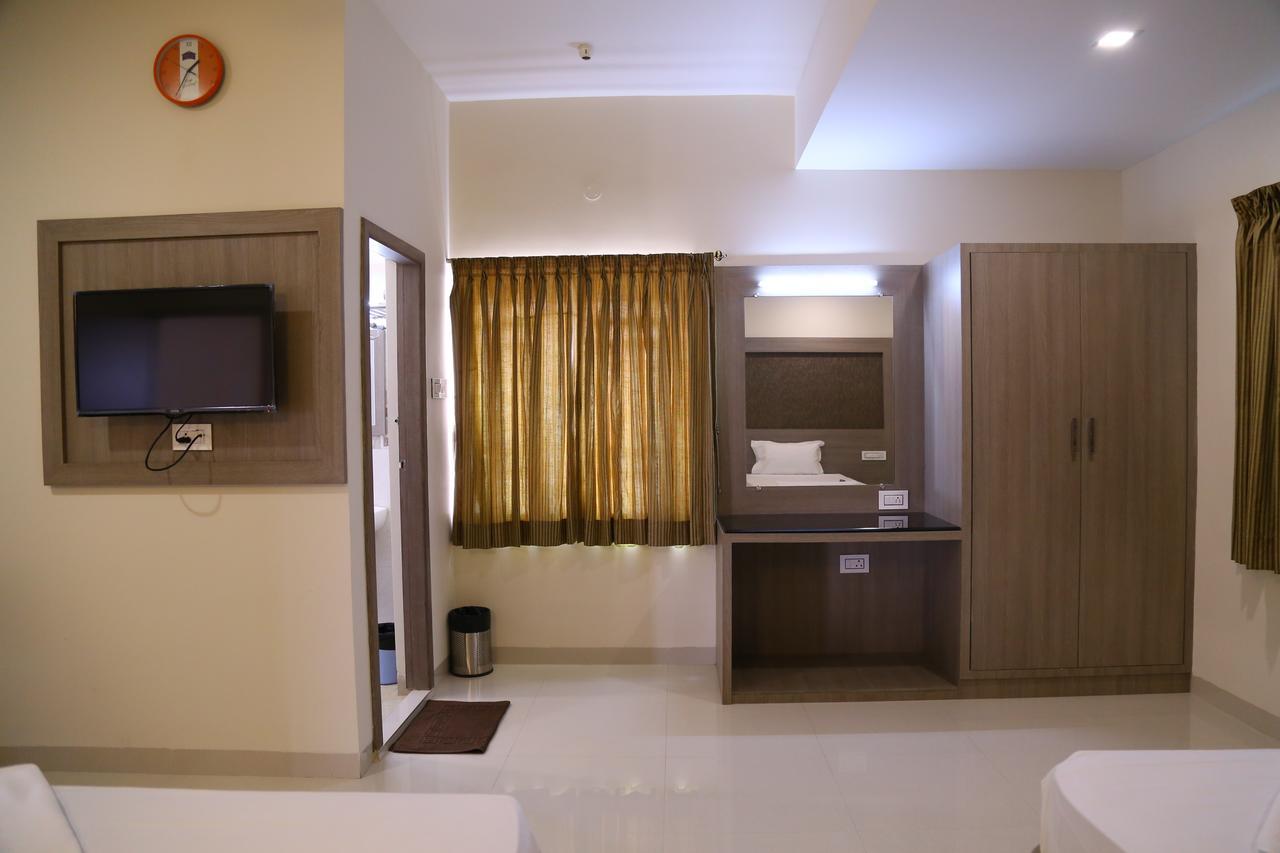 Hotel Gokulgrande Erode Exterior photo